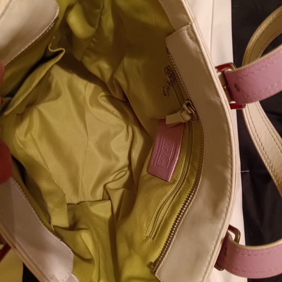 Coach purse - Picture 4 of 5